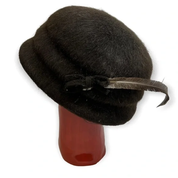 Vintage Neumann-Endler wool hat c1940s Neumann-Endler / Fair Field Black Wool Cloche Hat w  main image 4